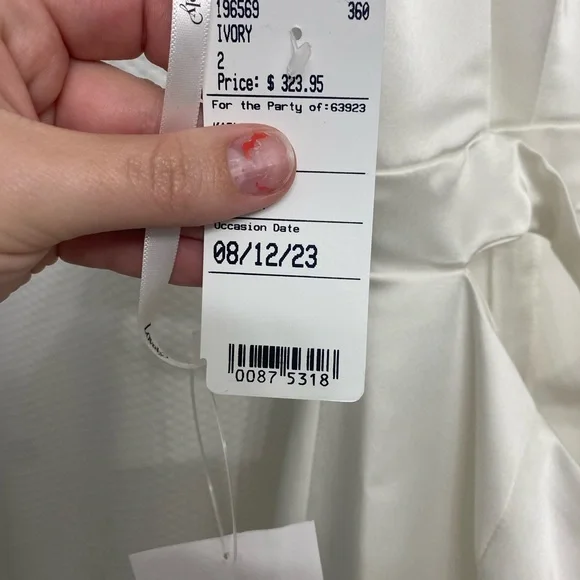 LOVLEY evening gown wedding gown - Picture 12 of 12